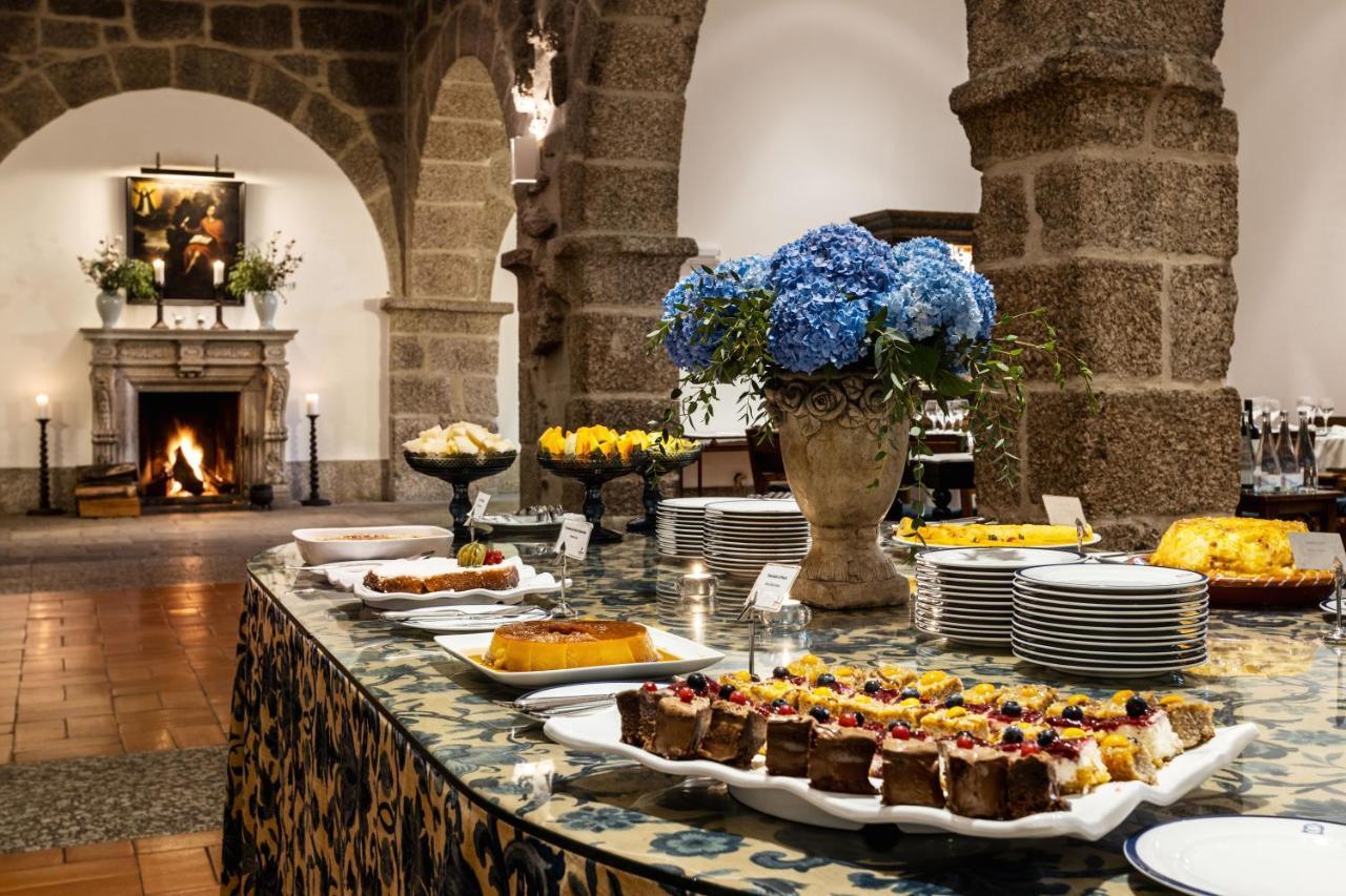 بوسادا موستيرو دي جويمارايس - فندق مونيومنت غيمارايش المظهر الخارجي الصورة The hotel's restaurant